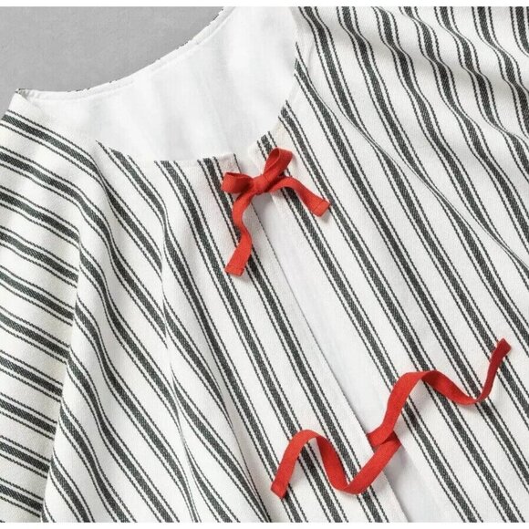 Hearth and Hand with Magnolia Tree Skirt Embroidered Sour Cream & Green - Picture 3 of 4